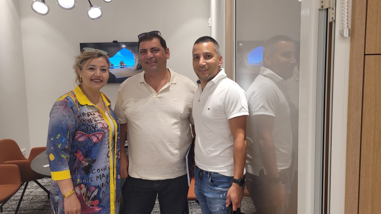 לקוח/ה מרוצה של מאי פיננסים